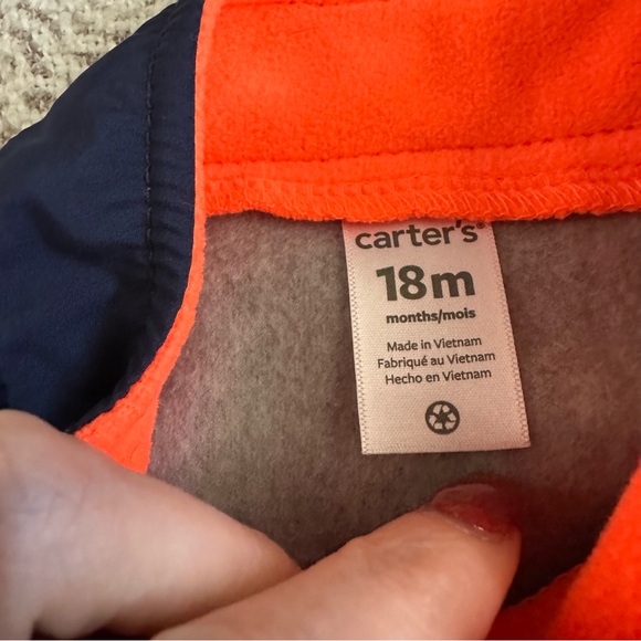 Carter’s Fleece Outfit - Picture 4 of 6